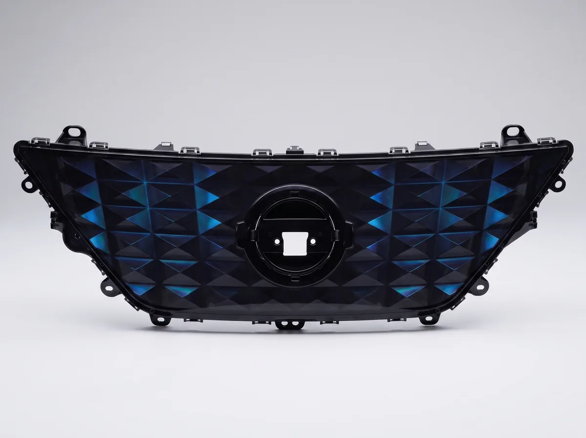 Nissan Leaf ZE1 első grill betét — cikkszám 62072-5SK0D